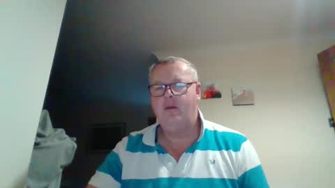Snapshot of curiousax77 chatting on 12-31-24, 08:59 curiousax77 online show from 12-31-24, 08:59