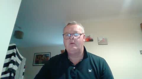 Snapshot of curiousax77 chatting on 01-10-25, 09:55 curiousax77 online show from 01-10-25, 09:55