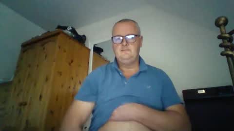 Snapshot of curiousax77 chatting on 10-13-25, 07:19 curiousax77 online show from 10-13-25, 07:19