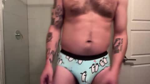 Snapshot of curiousbwcc chatting on 10-31-25, 03:18 curiousbwcc online show from 10-31-25, 03:18