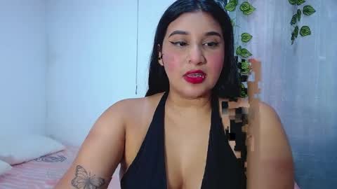 Snapshot of curiuscouplehot chatting on 04-12-26, 10:37 Pablo and emma online show from 04-12-26, 10:37