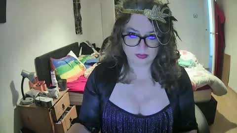 Shirley online show from 11-02-25, 10:23