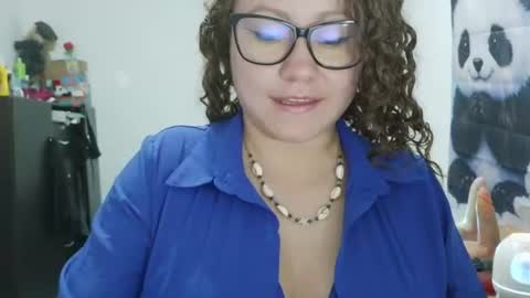 Vannesa online show from 06-27-26, 03:11