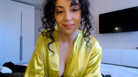 Snapshot of curly_jade_ chatting on 04-10-26, 01:16 curly_jade_ online show from 04-10-26, 01:16