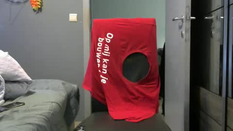 Snapshot of curlyfurly chatting on 04-22-26, 10:00 curlyfurly online show from 04-22-26, 10:00