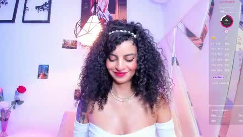 Snapshot of curlyrose_ chatting on 03-11-25, 09:15 Rose online show from 03-11-25, 09:15