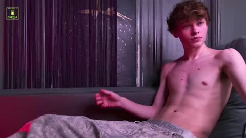 Snapshot of curlytwinkboy chatting on 02-26-26, 08:41 KEVIN online show from 02-26-26, 08:41