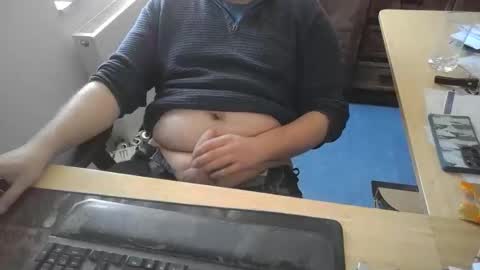 Snapshot of currycake chatting on 03-05-25, 10:00 currycake online show from 03-05-25, 10:00