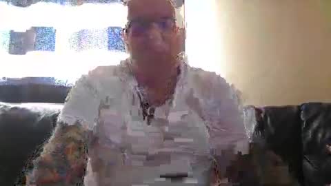 Snapshot of curtus14 chatting on 12-31-24, 08:59 curtus14 online show from 12-31-24, 08:59