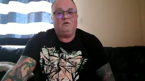 Snapshot of curtus14 chatting on 02-04-25, 03:57 curtus14 online show from 02-04-25, 03:57