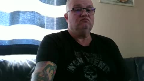 Snapshot of curtus14 chatting on 09-28-25, 07:25 curtus14 online show from 09-28-25, 07:25