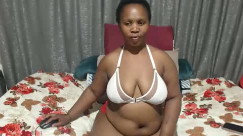 Snapshot of curveass93 chatting on 06-06-26, 02:16 curveass93 online show from 06-06-26, 02:16