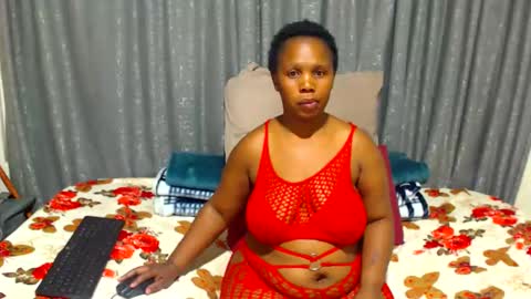 Snapshot of curveass93 chatting on 06-08-26, 02:01 curveass93 online show from 06-08-26, 02:01