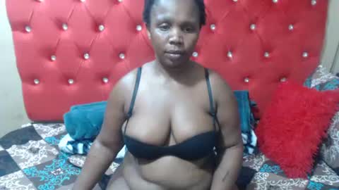 Snapshot of curveass93 chatting on 07-02-26, 03:23 curveass93 online show from 07-02-26, 03:23