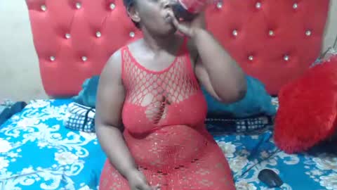 Snapshot of curveass93 chatting on 07-06-26, 03:36 curveass93 online show from 07-06-26, 03:36