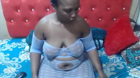 Snapshot of curveass93 chatting on 07-09-26, 02:48 curveass93 online show from 07-09-26, 02:48