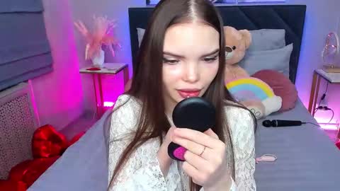 Snapshot of curvy_dynamite chatting on 03-17-26, 01:10 Sammy online show from 03-17-26, 01:10