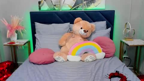 Snapshot of curvy_dynamite chatting on 03-21-26, 08:19 Sammy online show from 03-21-26, 08:19