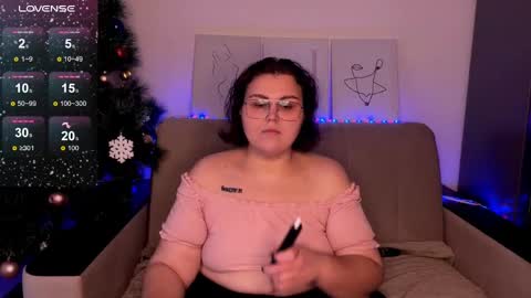 Snapshot of curvy_janie chatting on 12-27-24, 08:45 Jane online show from 12-27-24, 08:45