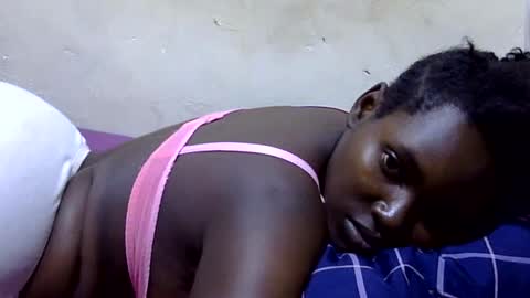 Snapshot of curvy_queen12 chatting on 07-29-26, 11:58 curvy_queen12 online show from 07-29-26, 11:58