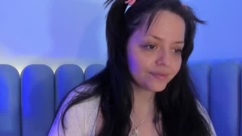 Snapshot of curvy_rousi chatting on 03-22-26, 11:35 Rosie online show from 03-22-26, 11:35