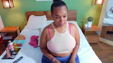 Danna online show from 09-23-25, 08:12