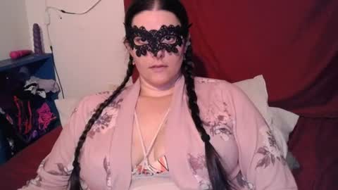 Snapshot of curvygamerceline chatting on 07-02-26, 03:17 Celine Fawe online show from 07-02-26, 03:17