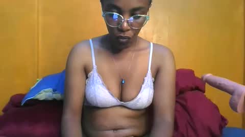 curvylyin online show from 02-16-26, 11:17