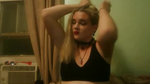 curvymom2025 online show from 10-08-25, 01:03