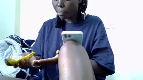 curvynubian online show from 06-18-26, 10:30