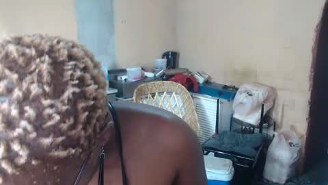 Snapshot of curvypear76x chatting on 01-02-25, 07:33 curvypear76x online show from 01-02-25, 07:33