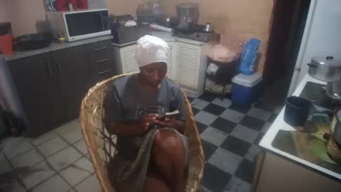 Snapshot of curvypear76x chatting on 09-17-25, 11:23 curvypear76x online show from 09-17-25, 11:23