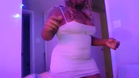 curvyychocolate online show from 01-27-25, 11:54