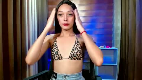 BBY CURLYHANNA online show from 04-08-26, 06:57