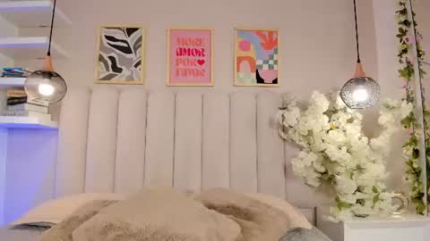 Amber  online show from 06-19-26, 08:45