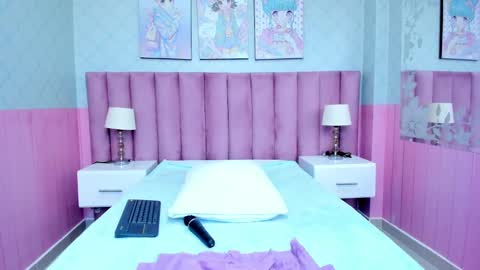 Snapshot of cute__emma chatting on 12-24-24, 05:23 online show from 12-24-24, 05:23