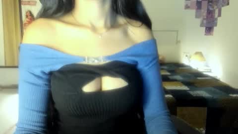 Snapshot of cute_alishaa chatting on 04-08-26, 02:50 Alisha online show from 04-08-26, 02:50
