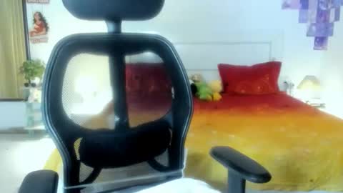 Snapshot of cute_alishaa chatting on 04-16-26, 02:40 Alisha online show from 04-16-26, 02:40