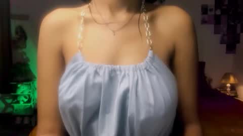 Snapshot of cute_alishaa chatting on 05-05-26, 05:32 Alisha online show from 05-05-26, 05:32