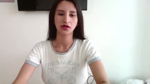 cute_amber_1 online show from 02-18-25, 07:52