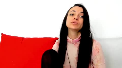 cute_angel95 online show from 02-15-25, 10:00