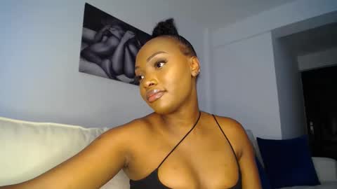 Liya online show from 01-14-25, 10:27