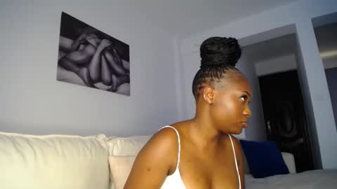 Liya online show from 01-19-25, 06:20