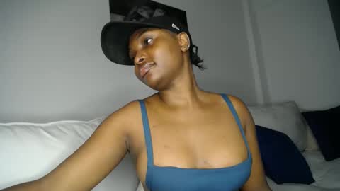 Liya online show from 02-13-25, 06:27