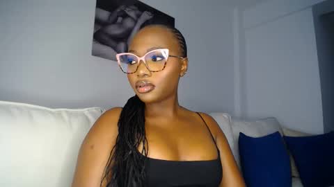 Liya online show from 02-18-25, 09:54