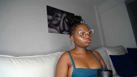 Liya online show from 03-04-25, 08:38