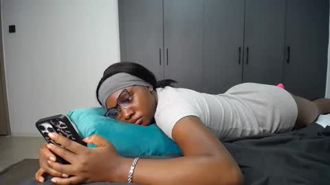 Liya online show from 04-29-26, 05:30