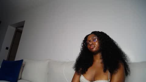 Liya online show from 05-16-26, 02:52