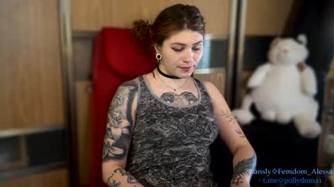 Snapshot of cute_baby_drug chatting on 05-02-26, 02:00 Polly my Name. . online show from 05-02-26, 02:00
