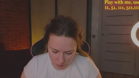 Everyday stream in the same time online show from 12-07-24, 01:36